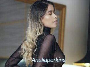 Analiaperkins