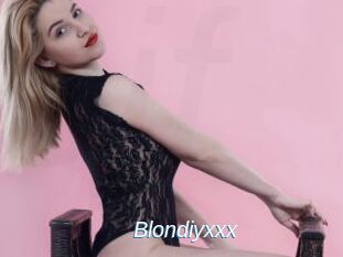 Blondiyxxx