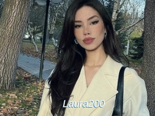 Laura200