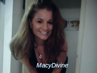 Macy_Divine