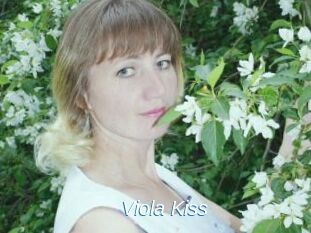 Viola_Kiss_