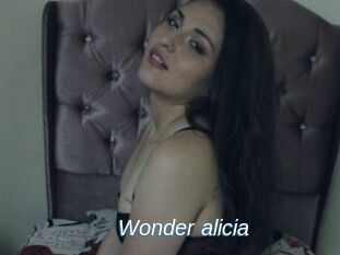 Wonder_alicia